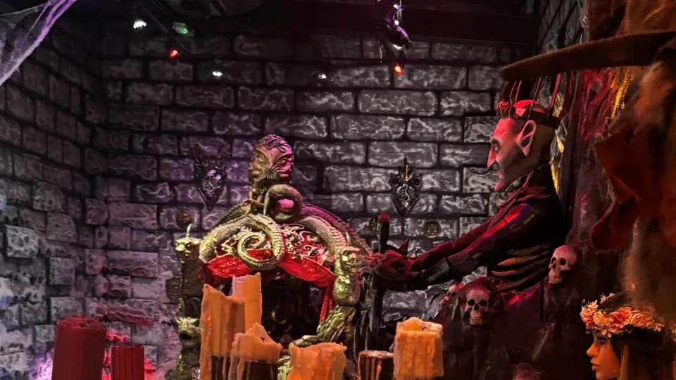 متحف ليجينداريم للمخلوقات الأسطورية - Image 1